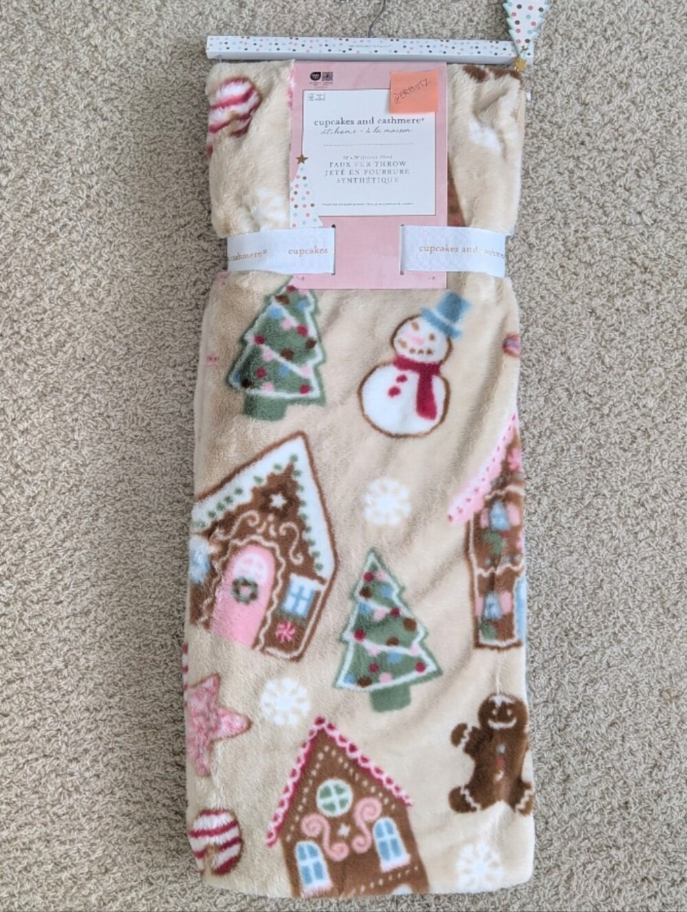Cupcakes & Cashmere Faux Fur Gingerbread Theme Christmas Throw Blanket ☃️🎄